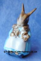 Beswick Beatrix Potter Mrs Rabbit And Bunnies 2 quality figurine